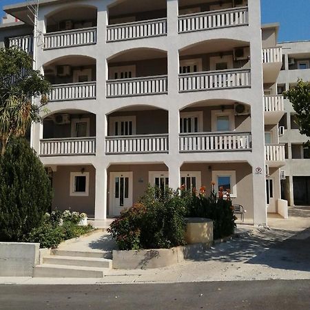 Apartmani In Budva Exteriör bild